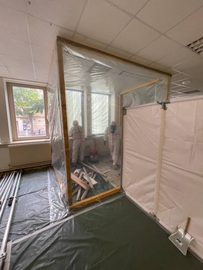 Suivi de chantier et élaboration du mode opératoire SS4 sous contrainte amiante, collège Ronsard à Paris